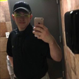 Meet your Posher, Ethan